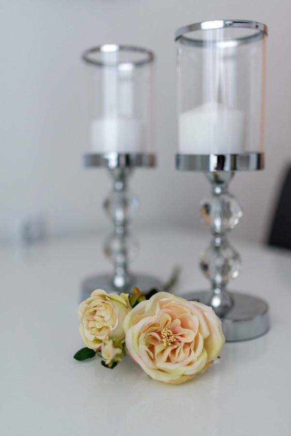 Apartman Lux ดารูวาร์ ภายนอก รูปภาพ