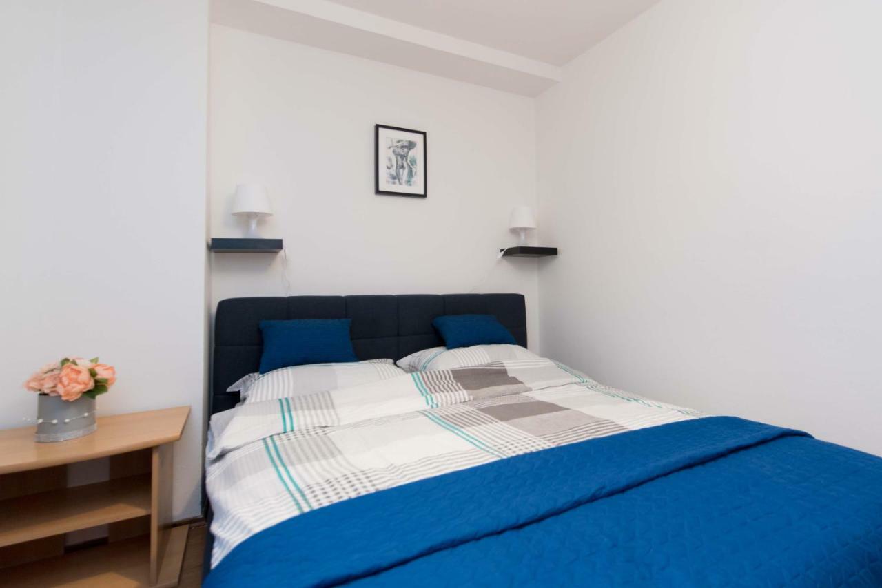 Apartman Lux ดารูวาร์ ภายนอก รูปภาพ
